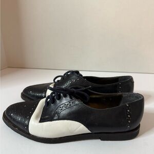 Glacee vintage navy and white shoes loafers ladies 5.5